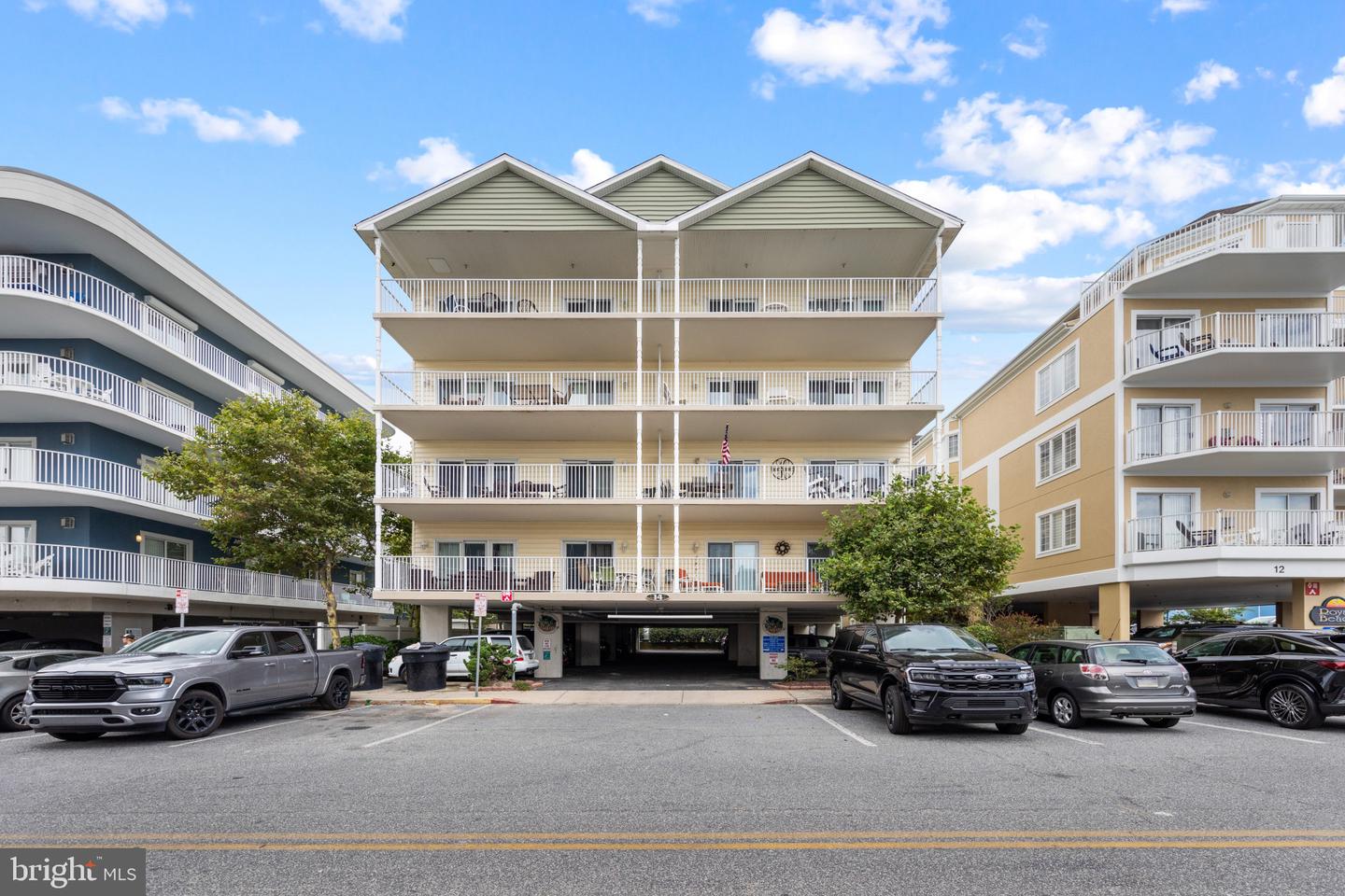 14 45TH ST #203   - Best of Northern Virginia Real Estate